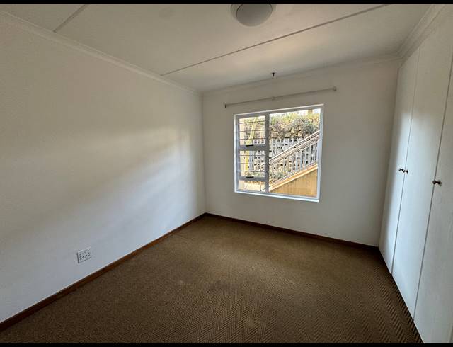 2 BEDROOM APARTMENT RENTED IN BRYANSTON